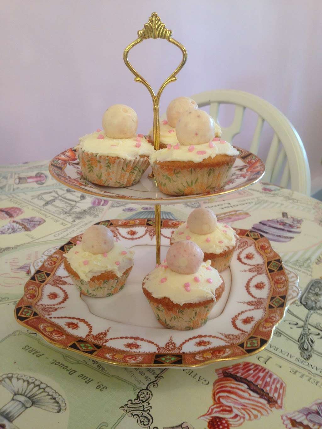Heavenly Treats Tea Room | Unit 6, Heath View, Pond Ln, Hatfield Heath, Bishops Stortford CM22 7AB, UK | Phone: 07477 577318