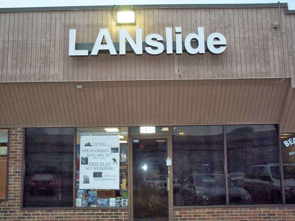 LANslide Gaming & Computer Center | 6449 Old Alexandria Ferry Rd, Clinton, MD 20735, USA | Phone: (301) 576-3380