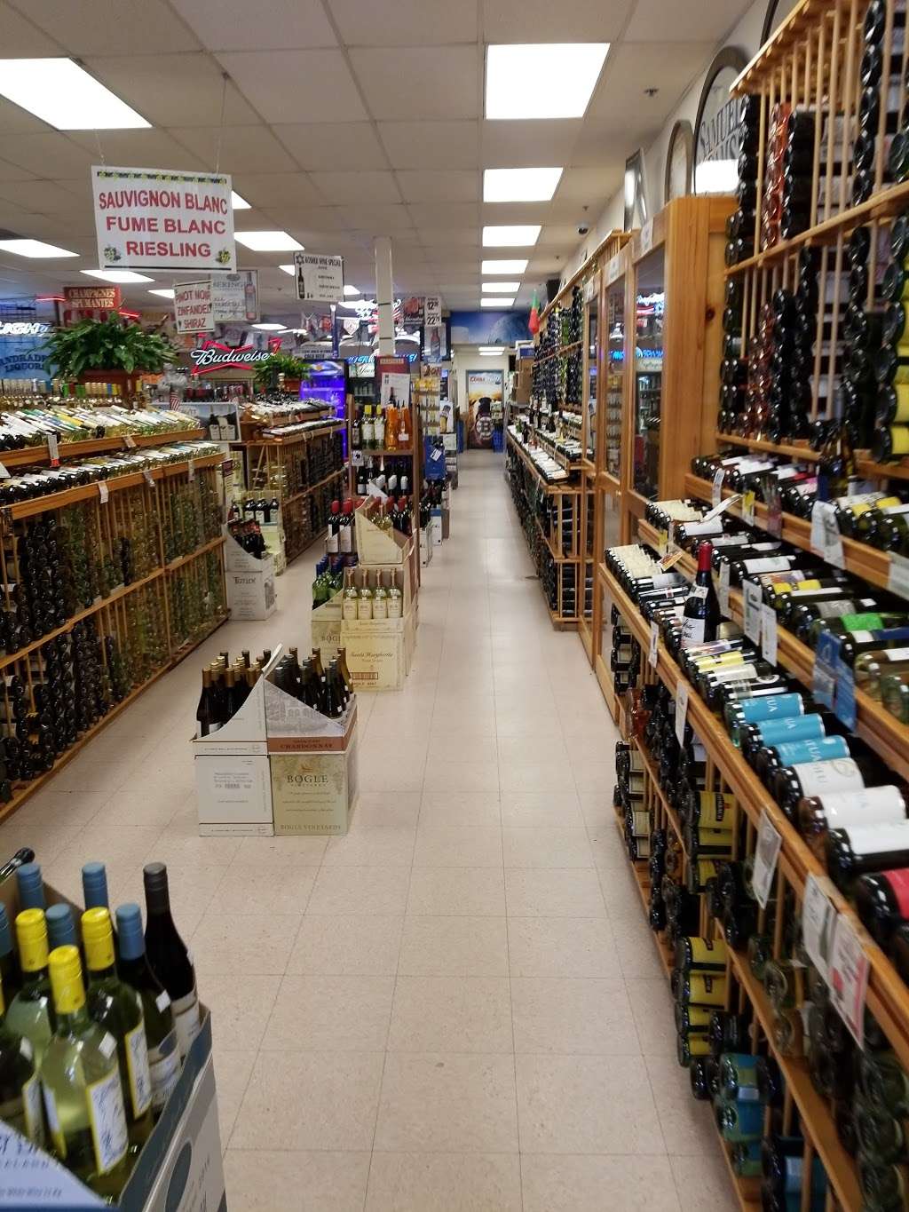 Andrades Liquors | 280 Washington St, Stoughton, MA 02072 | Phone: (781) 341-6009