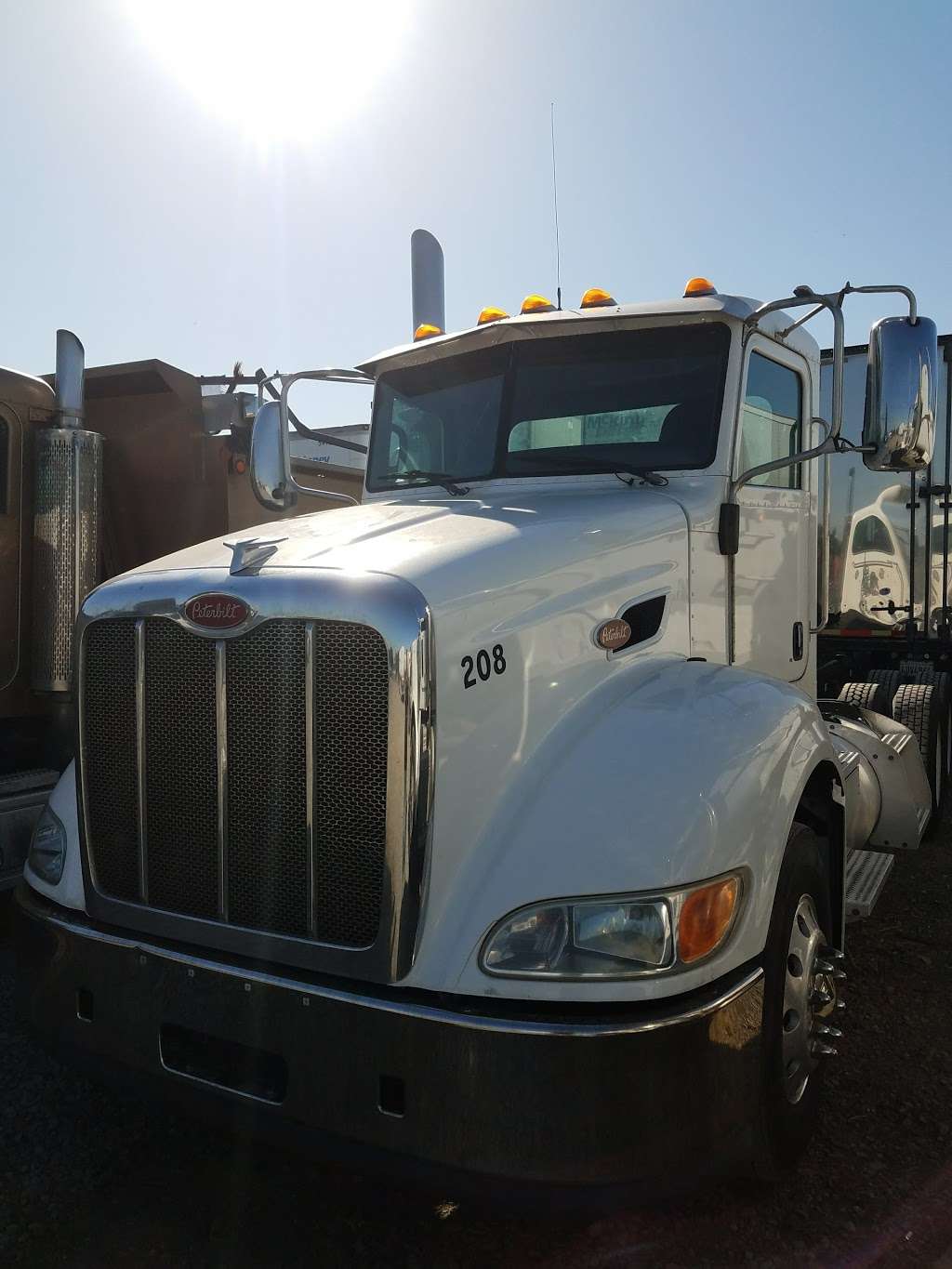 GMC trucking inc | 13058 S Bon View Ave, Ontario, CA 91761, USA | Phone: (951) 250-3600