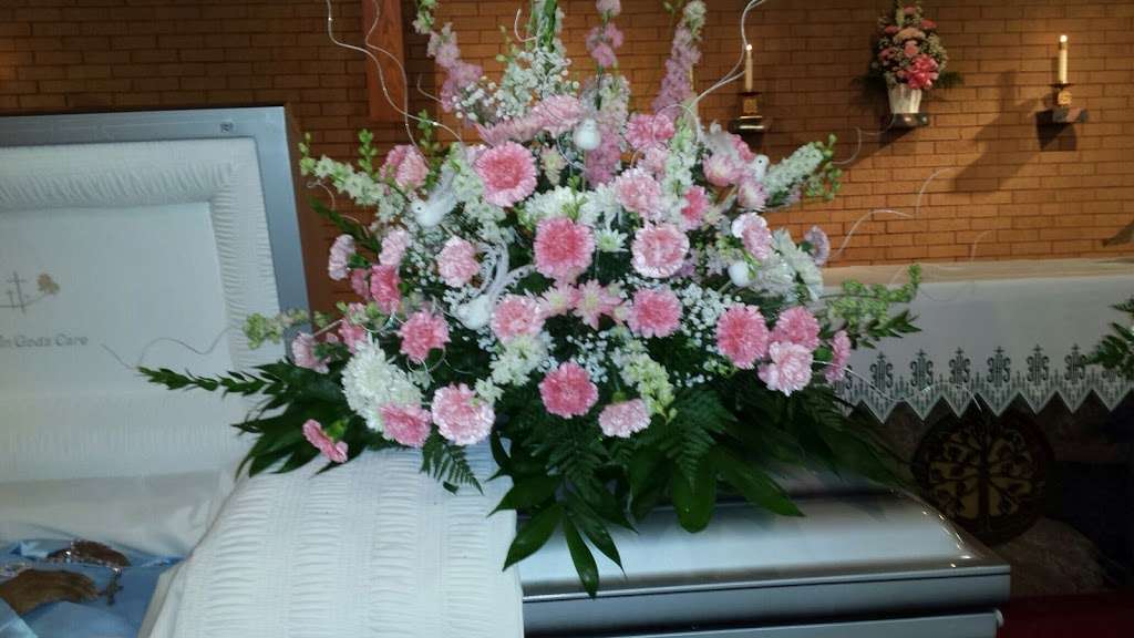 Angel Trumpet Florist | 2900 Runneburg Rd, Crosby, TX 77532, USA | Phone: (832) 233-5197