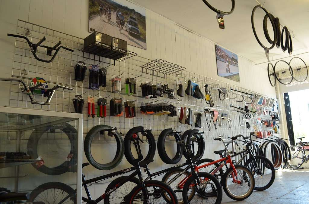 Memos Barrio Bike Shop | 2190 National Ave, San Diego, CA 92113, USA | Phone: (619) 831-3927