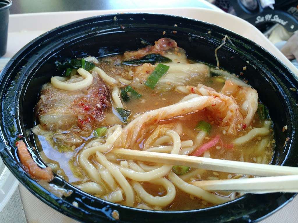 Wok N Bowl Ramen | 1 Legoland Dr, Carlsbad, CA 92008, USA | Phone: (760) 271-3411