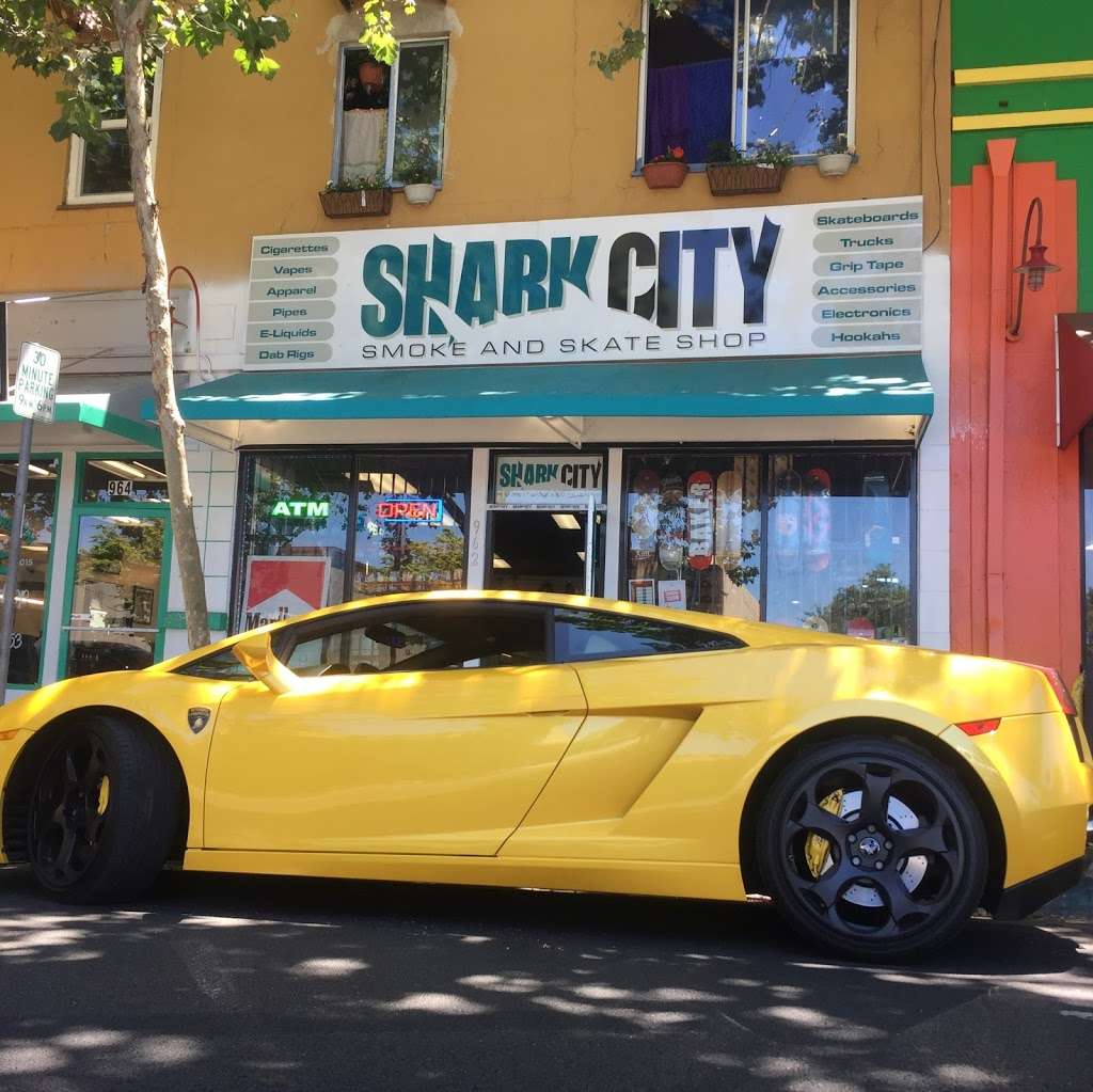 Shark City Smoke And Skate Shop | 962 E Santa Clara St, San Jose, CA 95116, USA | Phone: (408) 490-4925