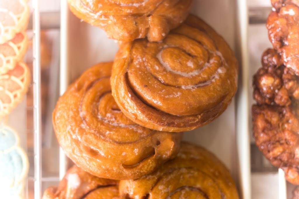 Honeydip Donuts | 5306 S 27th St, Milwaukee, WI 53221, United States | Phone: (414) 282-5050