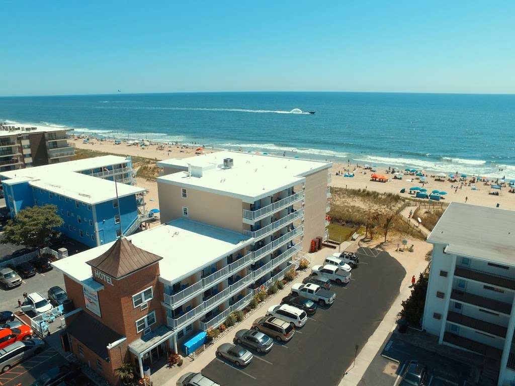 Atlantic Oceanfront Inn | 4501 Atlantic Ave, Ocean City, MD 21842, USA | Phone: (800) 641-0011