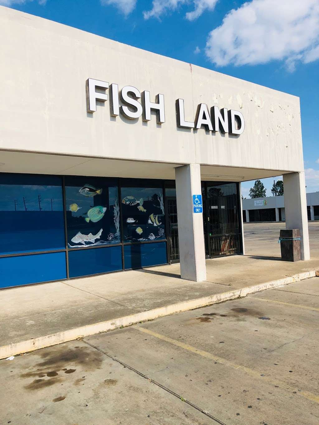 Fishland | 13155 Westheimer Rd # 114, Houston, TX 77077, USA | Phone: (281) 497-3474