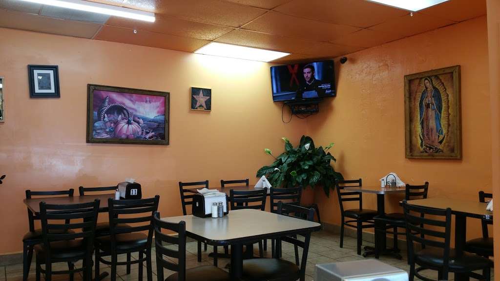 La Plaza Restaurant | 11000 E Winner Rd, Independence, MO 64052, USA | Phone: (816) 836-8688