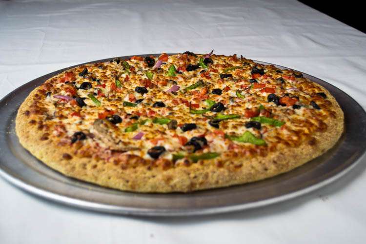 Hot Box Pizza | 2499 Perry Crossing Way, Plainfield, IN 46168, USA | Phone: (317) 203-7899