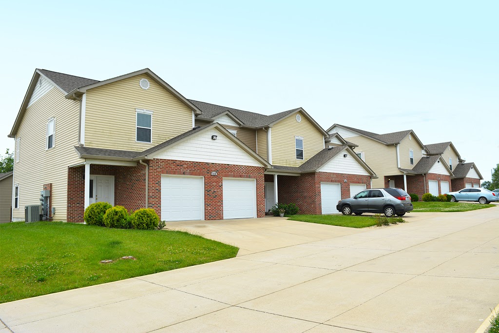 Cantwell Crossing Apartments and Townhomes | 1452 Cantwell Ln, Swansea, IL 62226, USA | Phone: (618) 622-4959