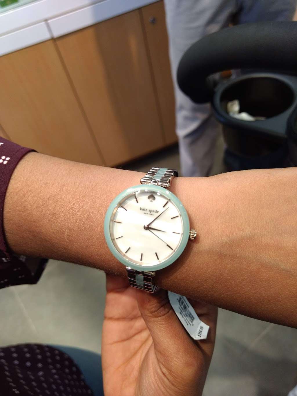 Watch Station International Outlet | 1 Premium Outlet Blvd., 387, Wrentham, MA 02093, USA | Phone: (508) 384-6039