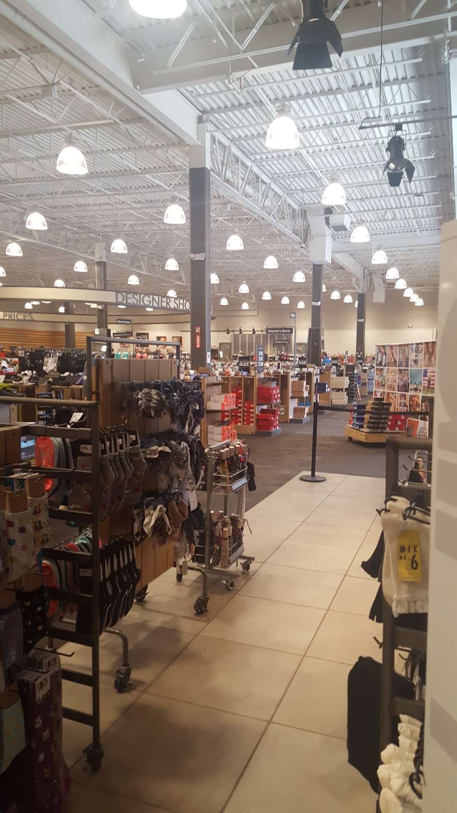 DSW Designer Shoe Warehouse | 2320 Chemical Rd, Plymouth Meeting, PA 19462, USA | Phone: (610) 941-3663