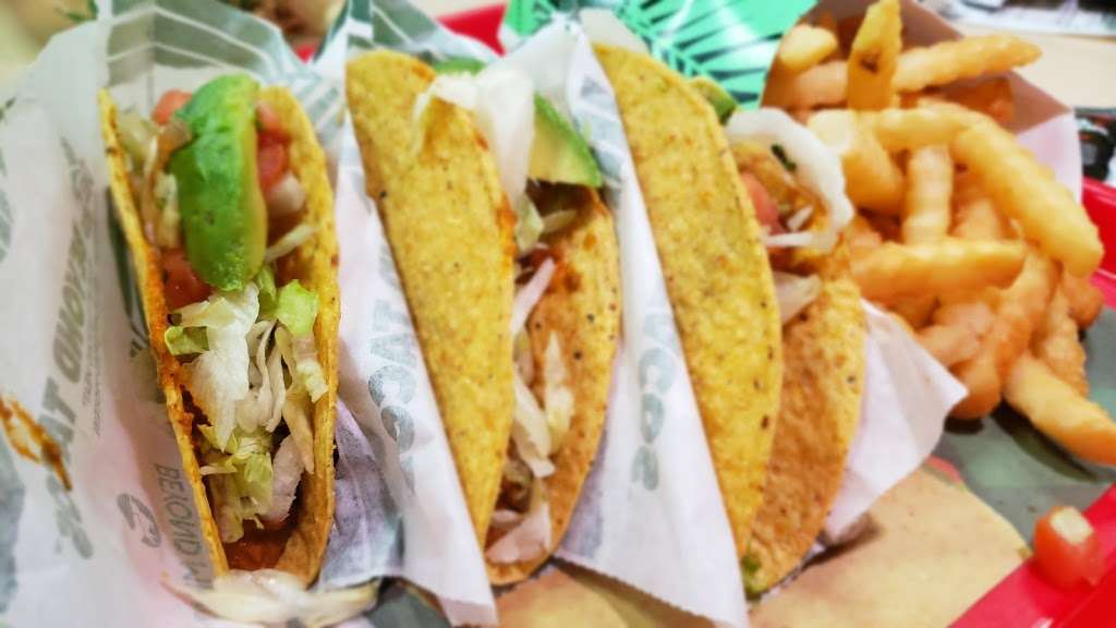 Del Taco | 3510 W Century Blvd, Inglewood, CA 90303, USA | Phone: (310) 677-7884