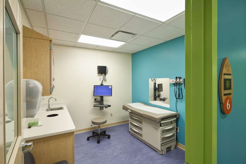 Oak Lawn Immediate Care | 4419 95th St, Oak Lawn, IL 60453, USA | Phone: (708) 576-4700