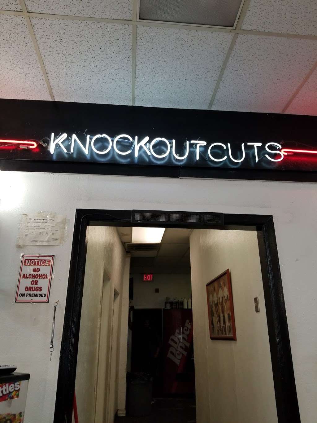 Knockout Cuts | 3045 N Buckner Blvd, Dallas, TX 75228, USA | Phone: (214) 574-8281