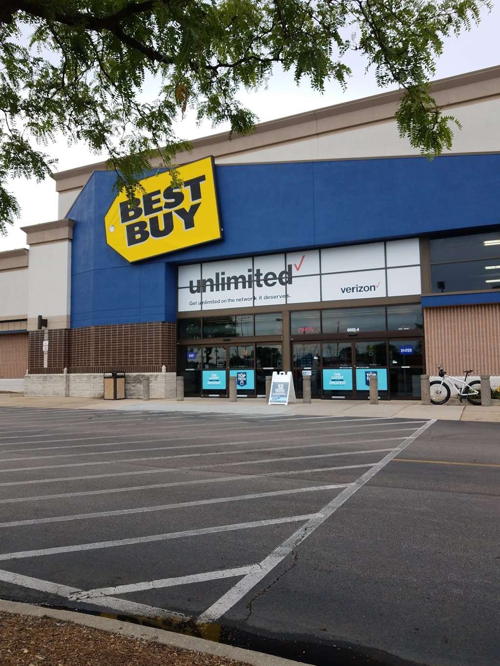 Best Buy | 5880 Northwest Hwy, Crystal Lake, IL 60014, USA | Phone: (815) 459-7874