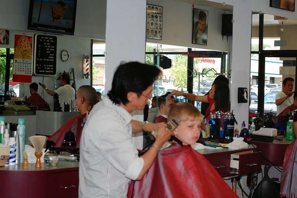 Family Barber | 6434 Landsdowne Centre Dr, Alexandria, VA 22315, USA | Phone: (703) 339-4270