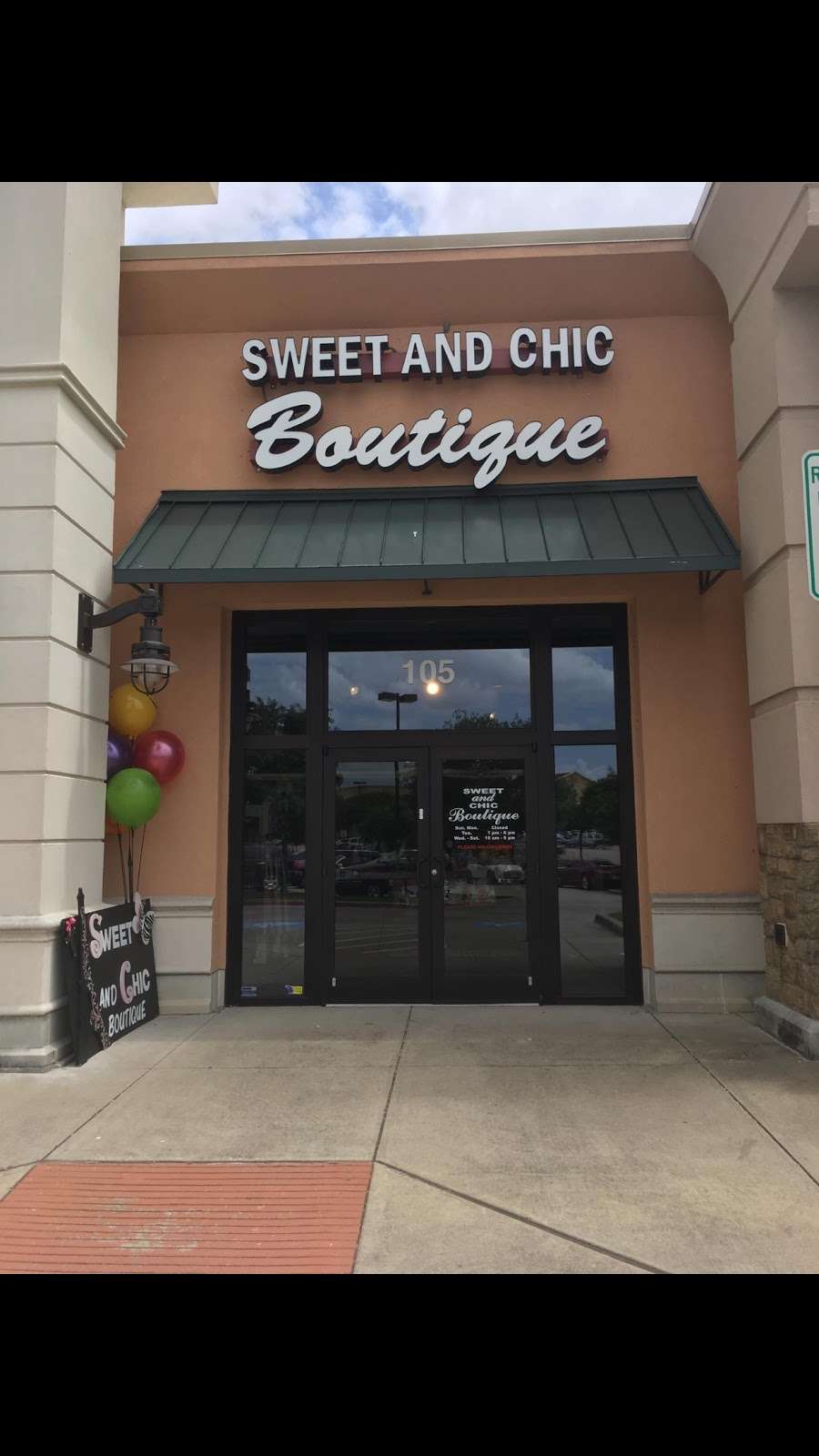 Sweet and Chic Boutique | 921 W Belt Line Rd #105, DeSoto, TX 75115, USA | Phone: (972) 274-2442