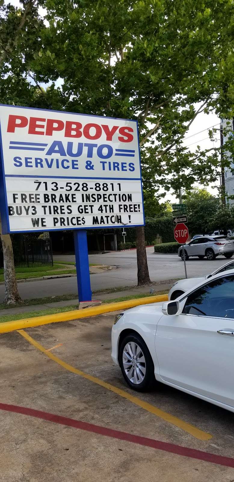 Pep Boys Auto Service & Tire | 4141 Greenbriar Dr, Houston, TX 77098, USA | Phone: (713) 528-8811