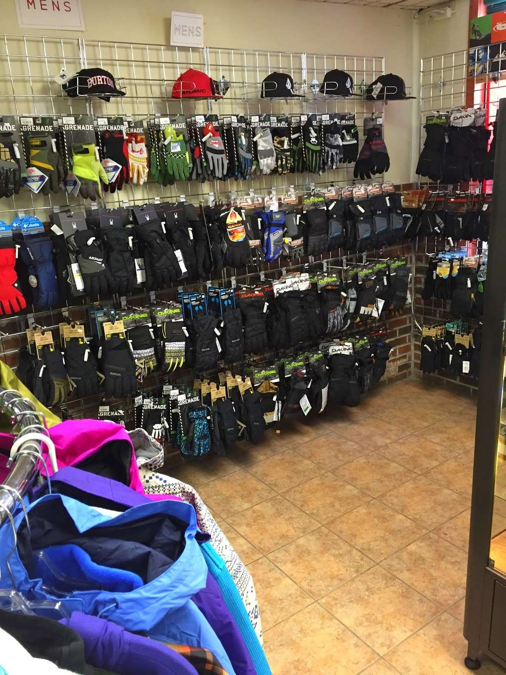 HalfPipe946 | 3982 Mountain View Dr, Danielsville, PA 18038 | Phone: (610) 760-9462