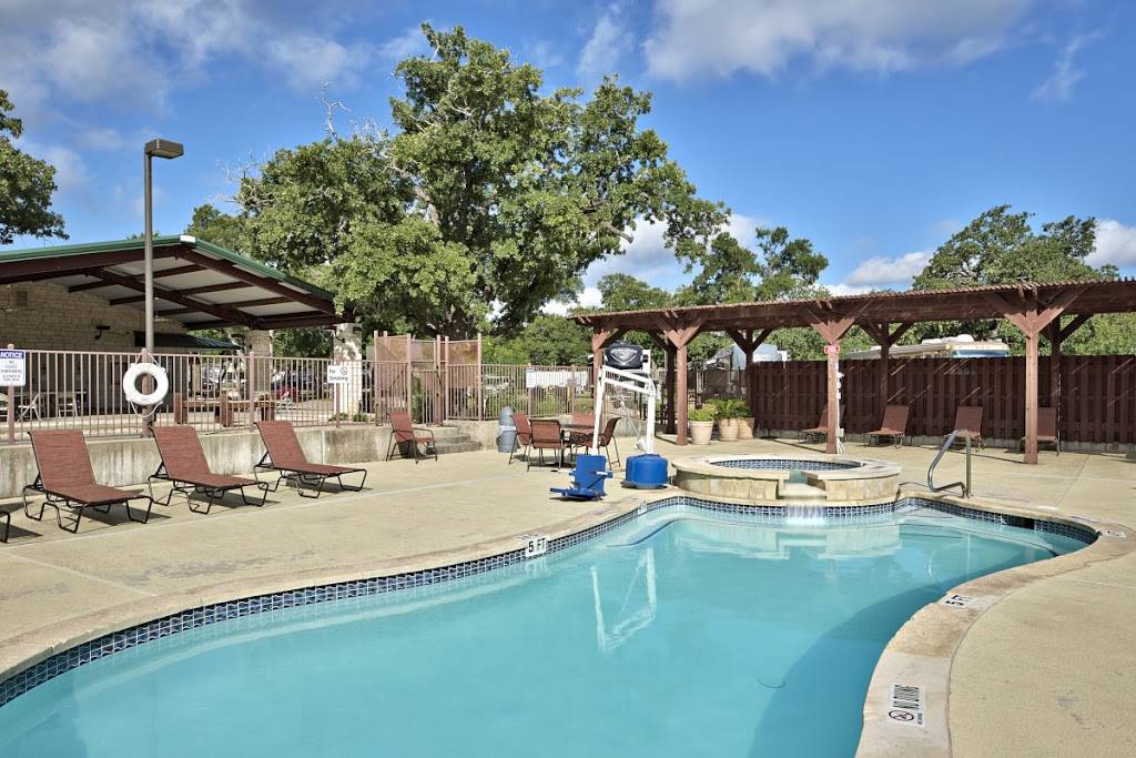 Roberts Resorts - Oak Forest | 8207 Canoga Ave, Austin, TX 78724, USA | Phone: (512) 354-8931