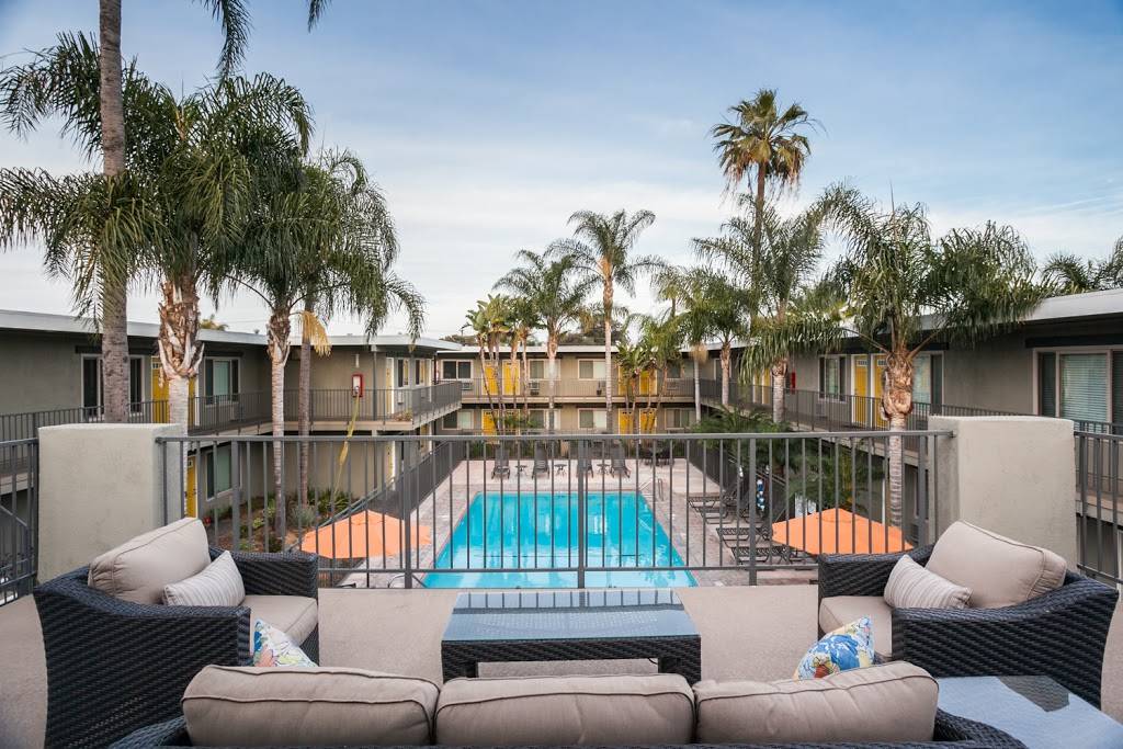 California Palms Apartments | 901 S Harbor Blvd, Santa Ana, CA 92704, USA | Phone: (714) 705-4670