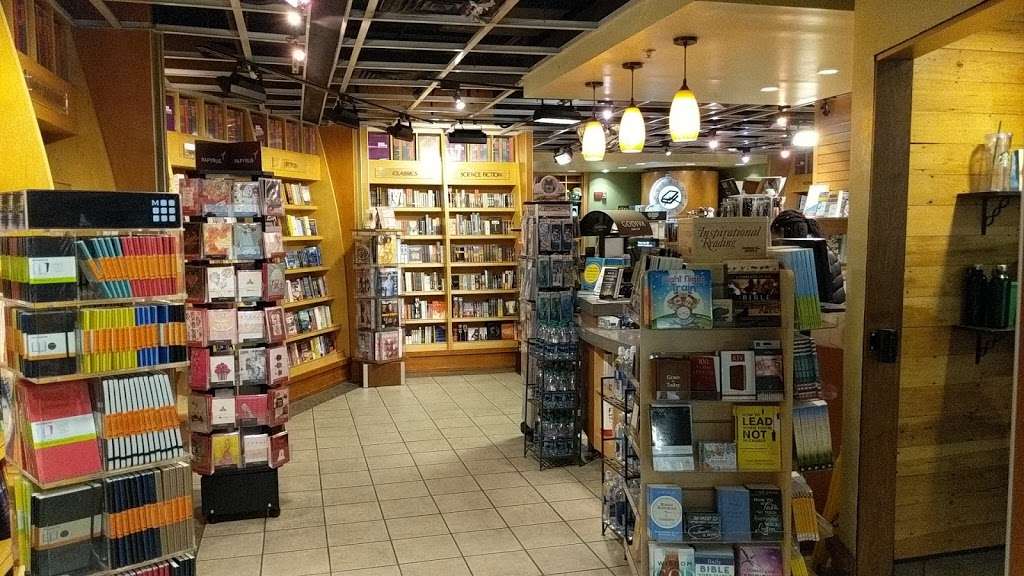 Simply Books | Terminal A, 9800 Airport Blvd, San Antonio, TX 78216, USA
