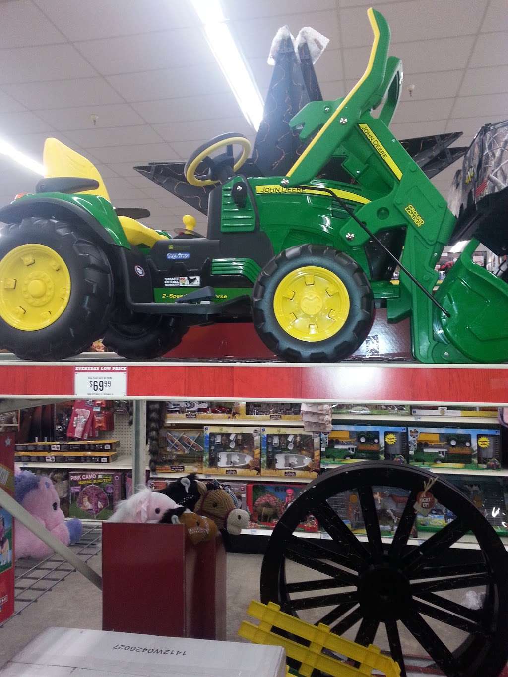 Tractor Supply Co. | 219 E Plaza Dr Ste A, Mooresville, NC 28115, USA | Phone: (704) 658-1157