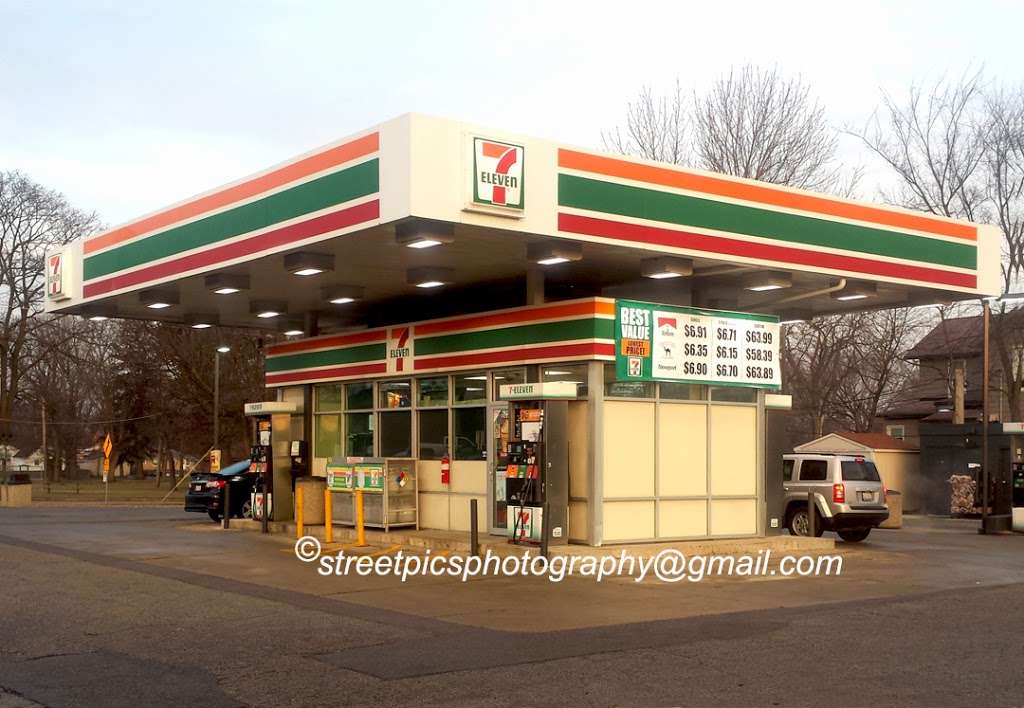 7-Eleven | 625 W Roosevelt Rd, Wheaton, IL 60187, USA | Phone: (630) 940-3828