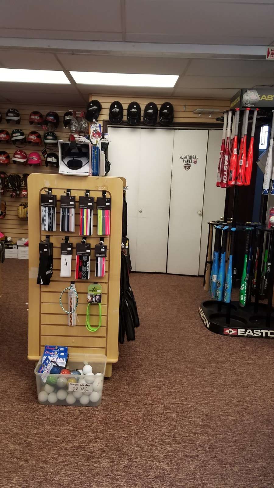 Sports Expert | 340 Broadway, Hillsdale, NJ 07642, USA | Phone: (201) 664-5600