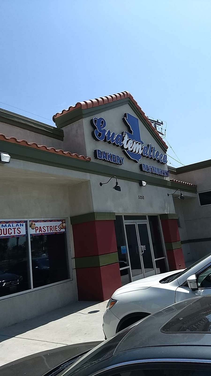 Guatemalteca Bakery | 5250 S Atlantic Blvd, Maywood, CA 90270, USA | Phone: (323) 457-9490