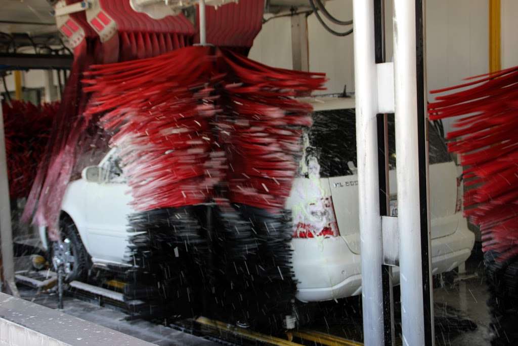 Lakewood Car Wash & Detail Center | 5730 Lakewood Blvd, Lakewood, CA 90712, USA | Phone: (562) 634-9020