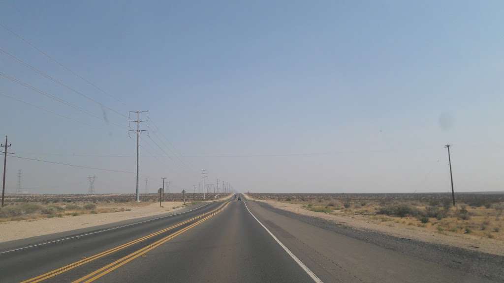 E Ds Riding Spot. | 21992 US-395, Adelanto, CA 92301, USA