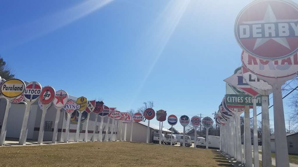 Garden Of Gas Station Signs | 637-667 Brewer St, Whiteland, IN 46184, USA