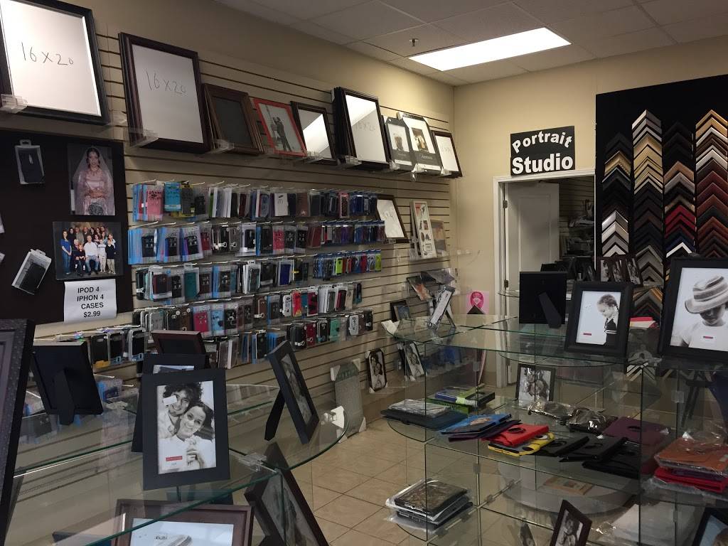 Studio 1 and Custom Framing | 2430 Dougall Ave, Windsor, ON N8X 1T2, Canada | Phone: (519) 946-0150