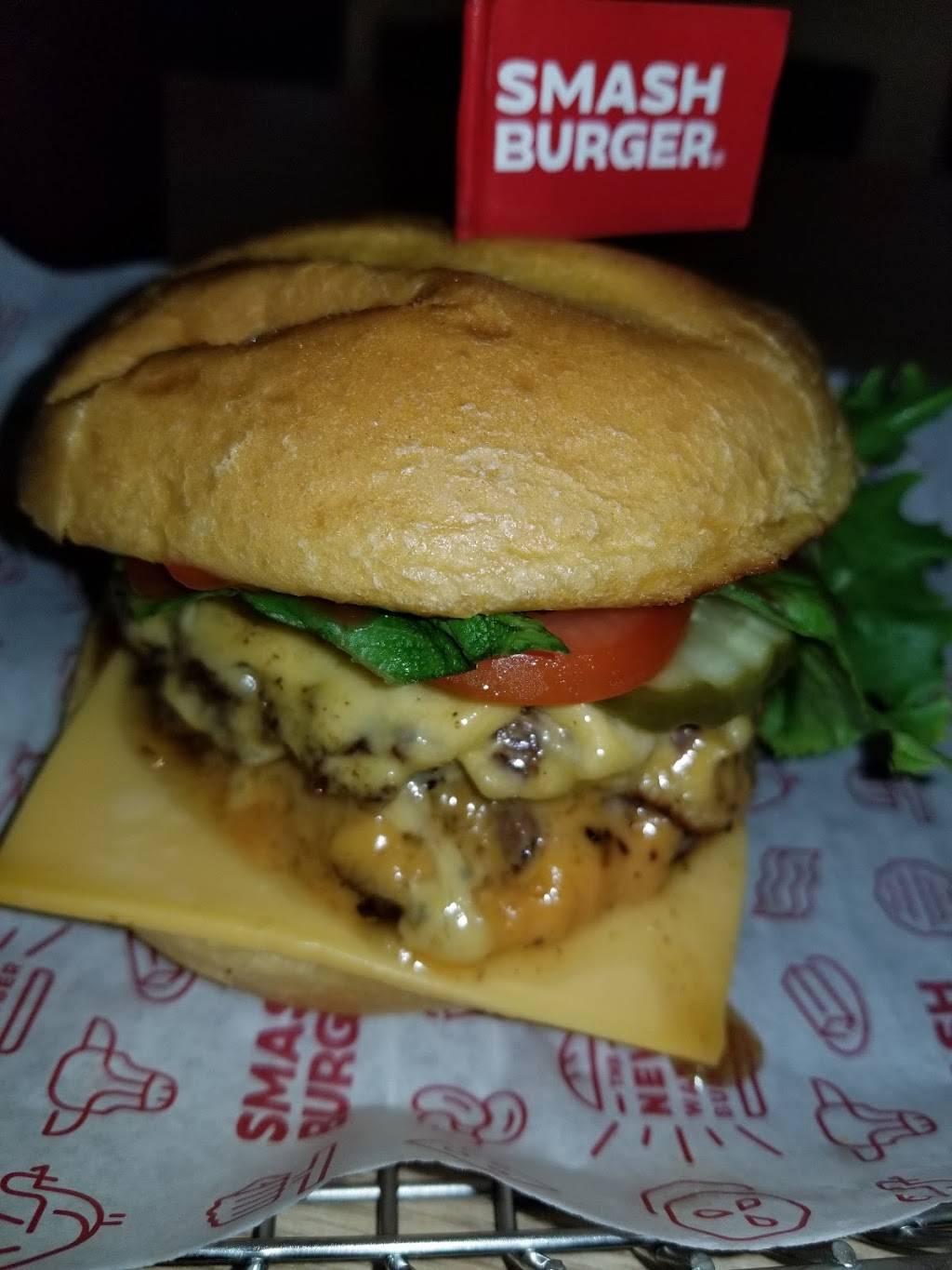 Smashburger | Delivery & Takeout Available | 2470 W Happy Valley Rd Suite 1195, Phoenix, AZ 85085 | Phone: (623) 780-1884