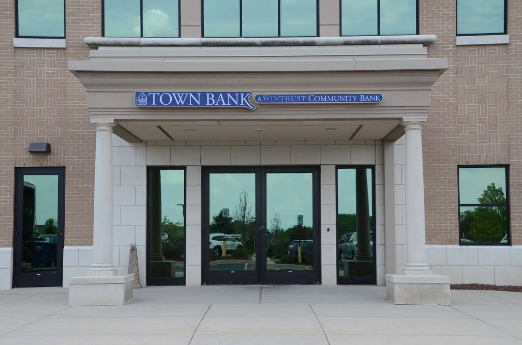 Town Bank | N35W23877 Highfield Ct Ste 100, Pewaukee, WI 53072, USA | Phone: (262) 691-9400