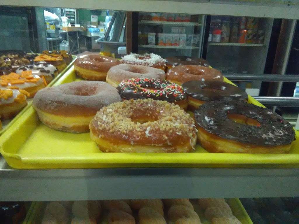 Real Donuts Inc. | 2212 E Cheyenne Ave, North Las Vegas, NV 89030 | Phone: (702) 649-6357
