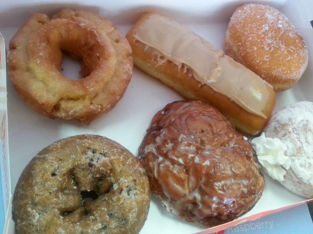 Dunkin Donuts | 5861 W Craig Rd #101, Las Vegas, NV 89130 | Phone: (702) 396-5031