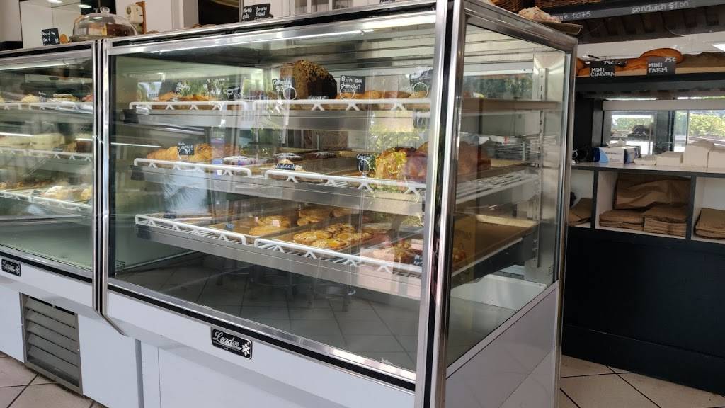 Bettant Bakery & Café | 1043 Washington Ave, Miami Beach, FL 33139, USA | Phone: (305) 673-5522