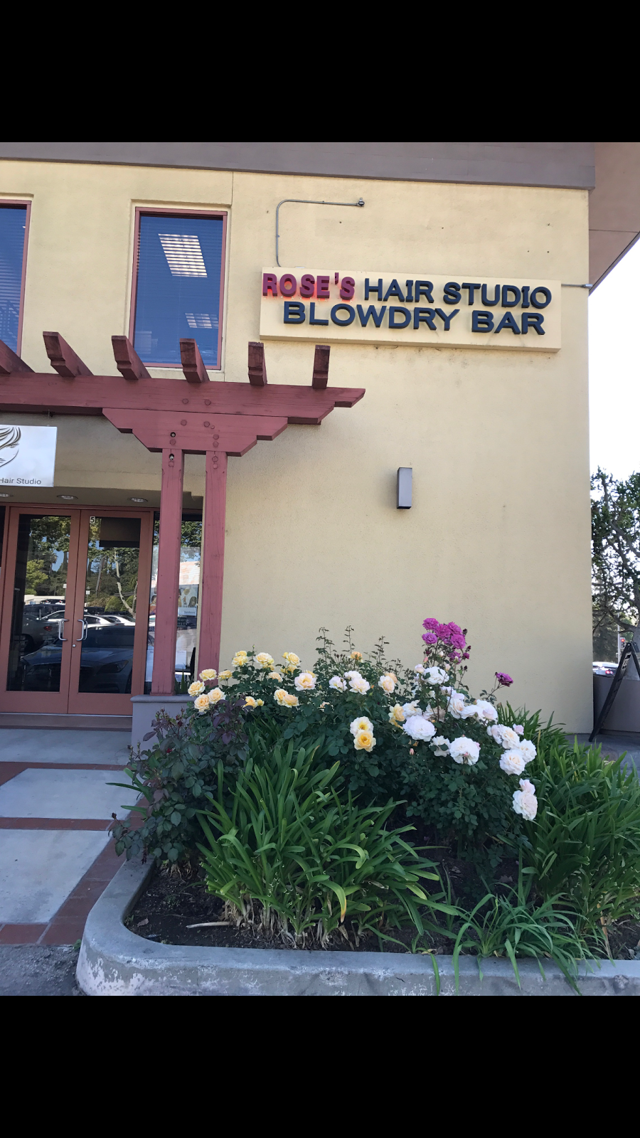 Roses hair studio blowdry bar | 707 Foothill Blvd, La Cañada Flintridge, CA 91011, USA | Phone: (818) 864-6700