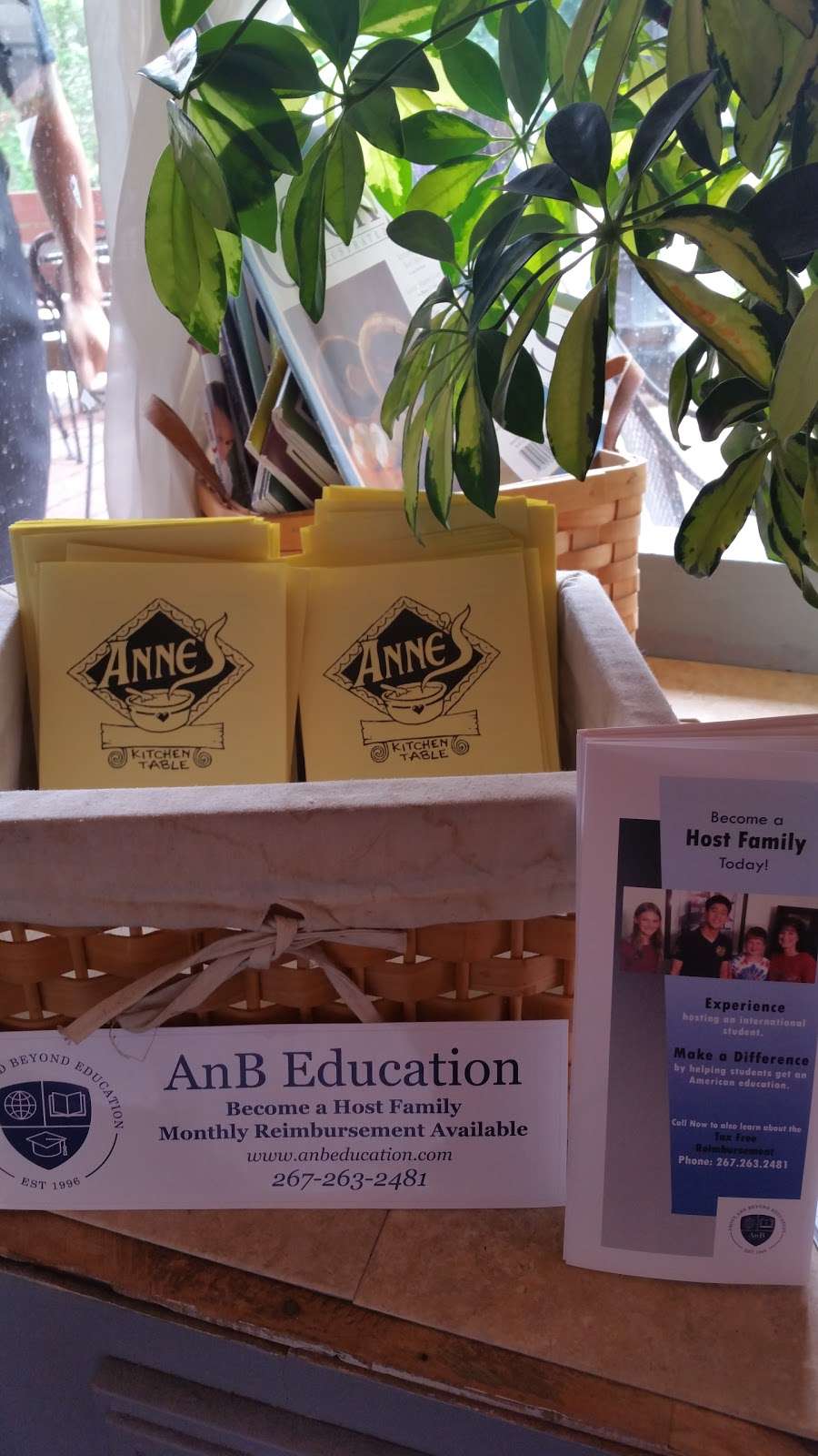 Anne S Kitchen Table 11 Wesley Ave Glenside Pa 19038 Usa