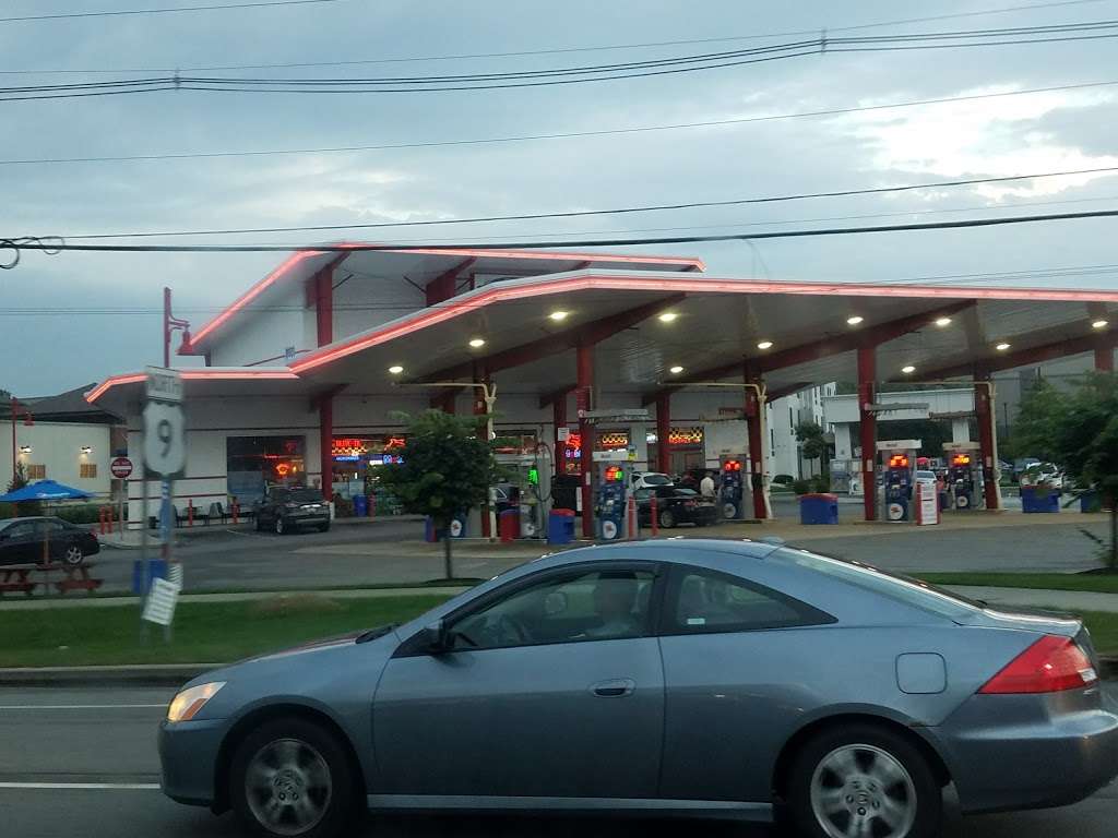 Florys Gas, Convenience & Deli | 5 Schuyler Blvd, Fishkill, NY 12524, USA | Phone: (845) 202-7367