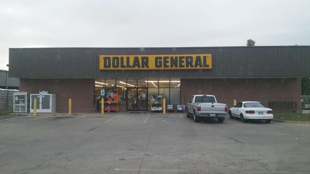 Dollar General | 250 N Moonlight Rd, Gardner, KS 66030 | Phone: (913) 856-7455