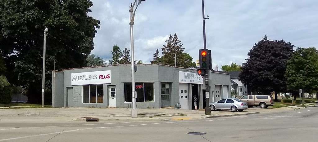 Mufflers Plus | 9200 W National Ave, Milwaukee, WI 53227, USA | Phone: (414) 327-6669