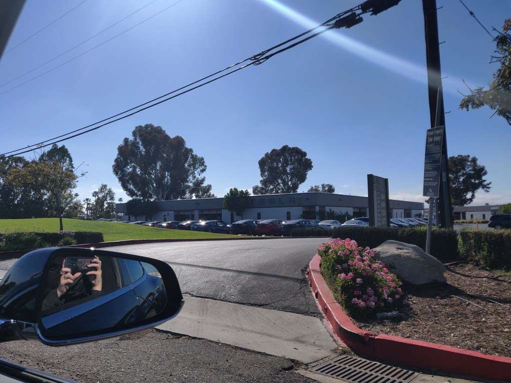 Tesla Kearny Mesa Service/Delivery Hub | 5600 Kearny Mesa Rd, San Diego, CA 92111, USA | Phone: (858) 285-3905