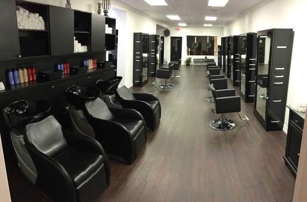 Lehcar Láuren Salon | 140 W Main St, East Islip, NY 11730, USA | Phone: (631) 581-2200