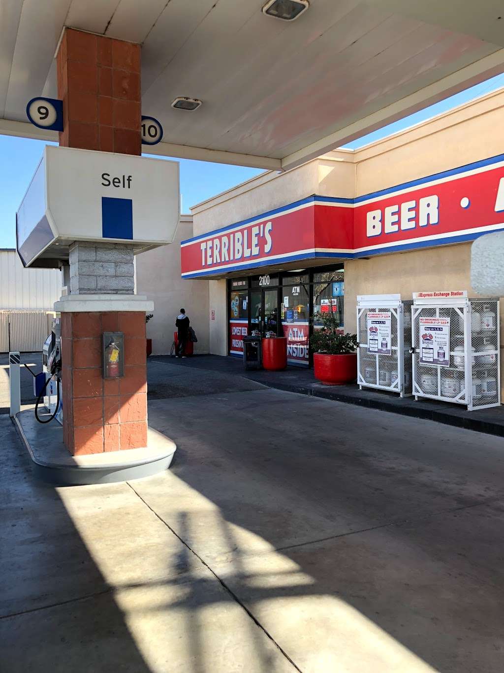 Chevron | 2100 Main St, Barstow, CA 92311 | Phone: (760) 256-8265