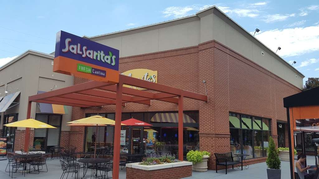 Salsaritas Fresh Mexican Grill | 304 S Sharon Amity Rd, Charlotte, NC 28211 | Phone: (704) 442-0655