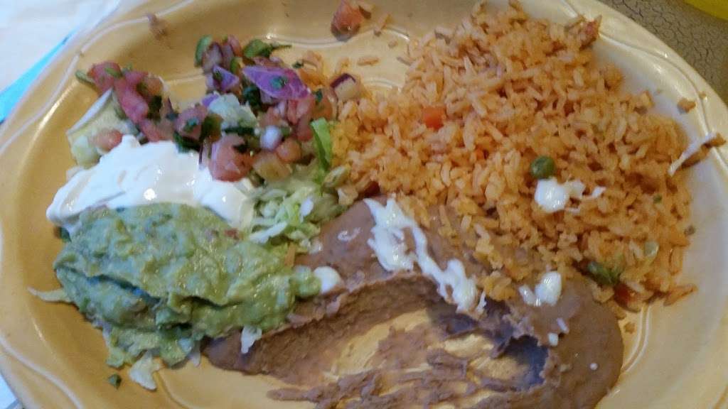 La Mesa Mexican Restaurant | 710 N Main St, Lansing, KS 66043, USA | Phone: (913) 727-3309